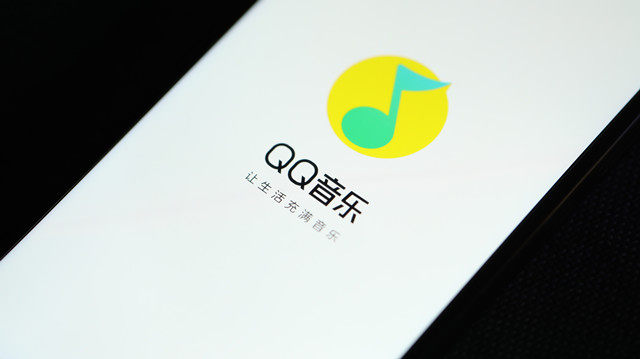 科技早报 大陆面板市占率创新高，三星计划引入无人工厂，iPhone14或无mini版